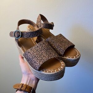 Universal Thread Platform Wedges Size 7